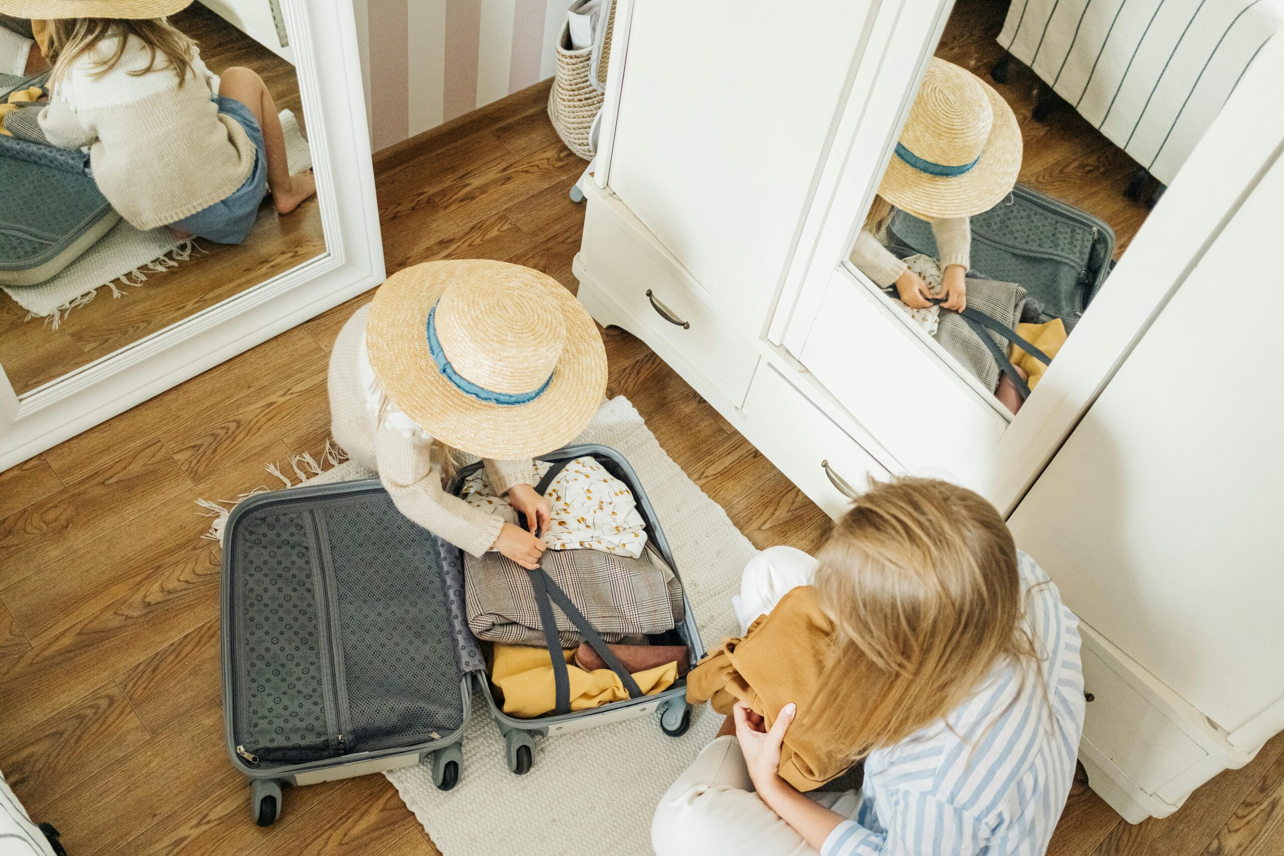 Parent and child packing suitcase